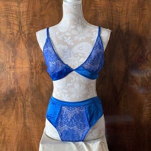 New without tags, size XL blue Fredricks set